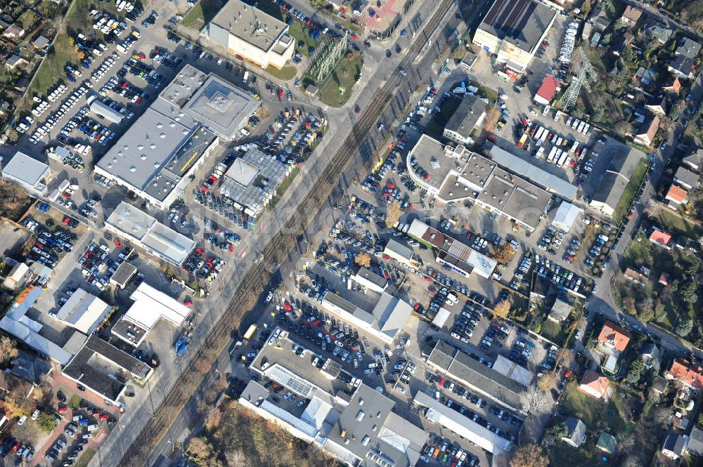 Aerial photograph Berlin - Blick auf das Gelände des Autohauses Möbus mit den geplanten Erweiterungsflächen an der Hansastrasse 202 in 13088 Berlin -Hohenschönhausen. Area of the car-house on the Hansa Strasse 202 13088 Berlin - Hohenschönhausen.