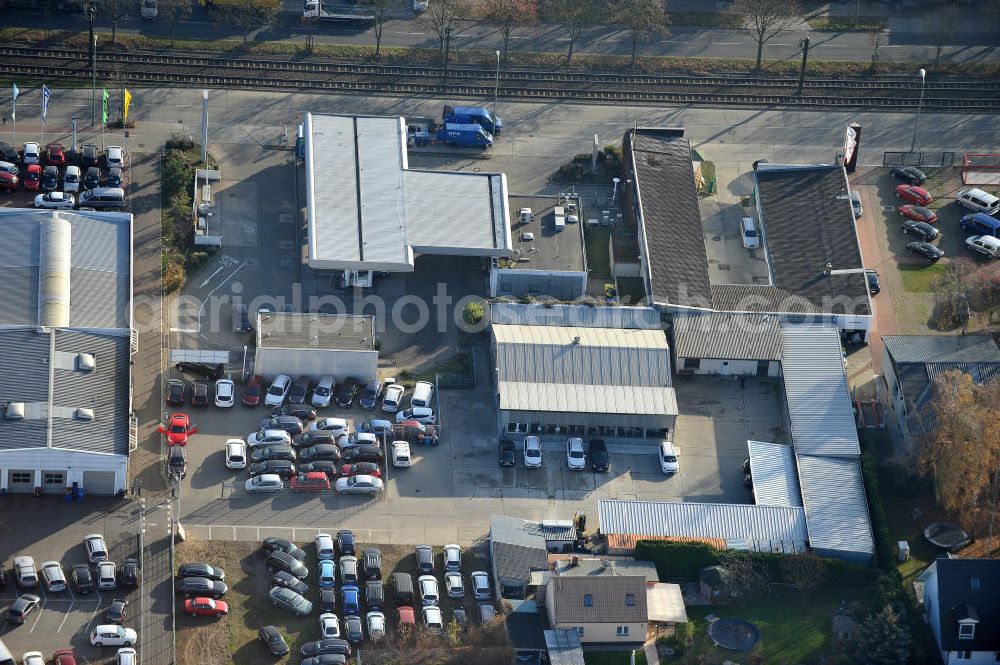 Berlin from the bird's eye view: Blick auf das Gelände des Autohauses Möbus mit den geplanten Erweiterungsflächen an der Hansastrasse 202 in 13088 Berlin -Hohenschönhausen. Area of the car-house on the Hansa Strasse 202 13088 Berlin - Hohenschönhausen.