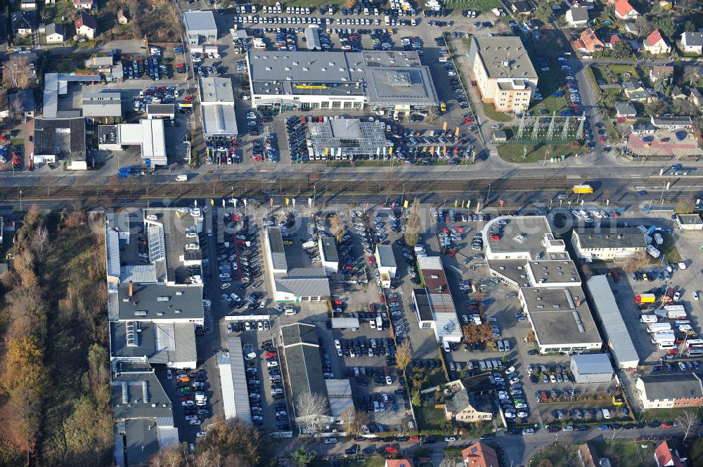 Aerial image Berlin - Blick auf das Gelände des Autohauses Möbus mit den geplanten Erweiterungsflächen an der Hansastrasse 202 in 13088 Berlin -Hohenschönhausen. Area of the car-house on the Hansa Strasse 202 13088 Berlin - Hohenschönhausen.