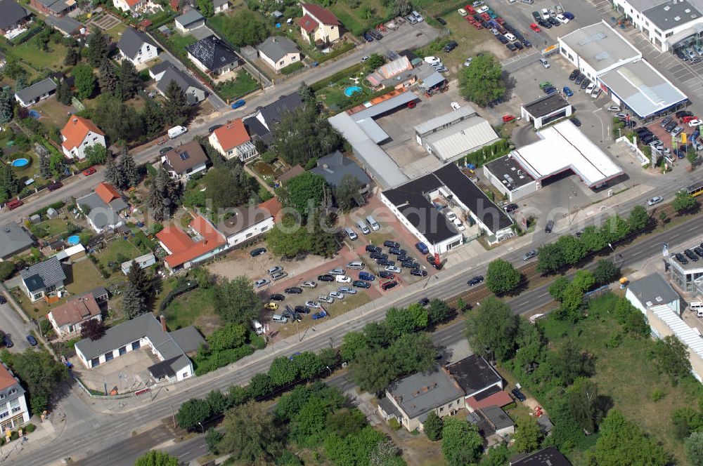 Berlin from the bird's eye view: Blick auf das Gelände des Autohauses Möbus an der Hansastrasse 202 in 13088 Berlin - Hohenschönhausen.