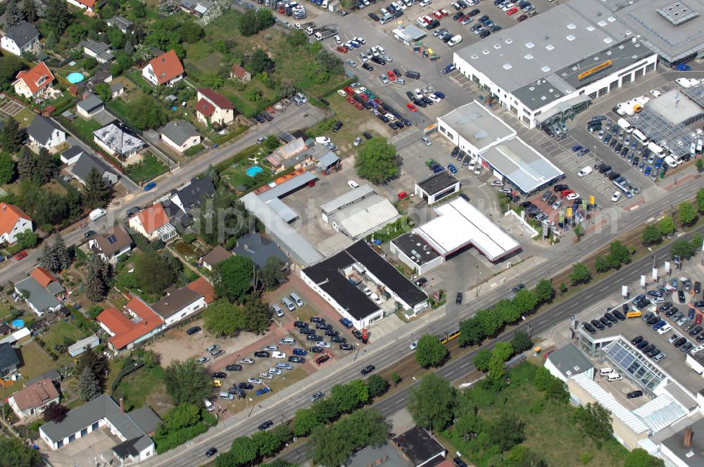 Aerial image Berlin - Blick auf das Gelände des Autohauses Möbus an der Hansastrasse 202 in 13088 Berlin - Hohenschönhausen.