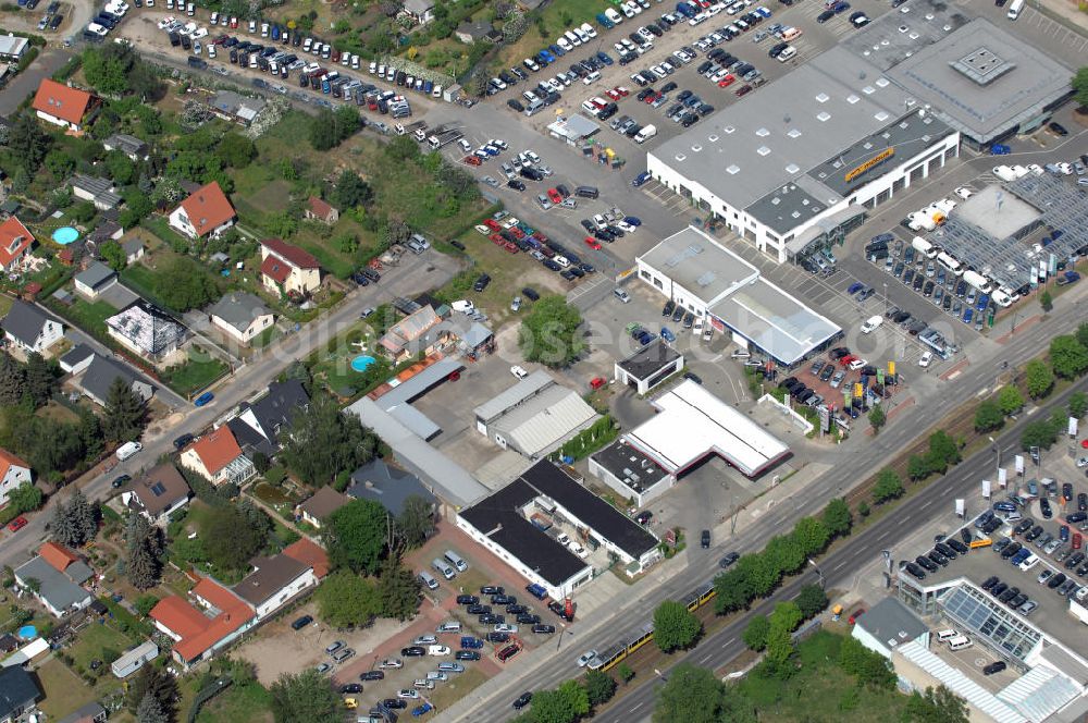 Berlin from the bird's eye view: Blick auf das Gelände des Autohauses Möbus an der Hansastrasse 202 in 13088 Berlin - Hohenschönhausen.