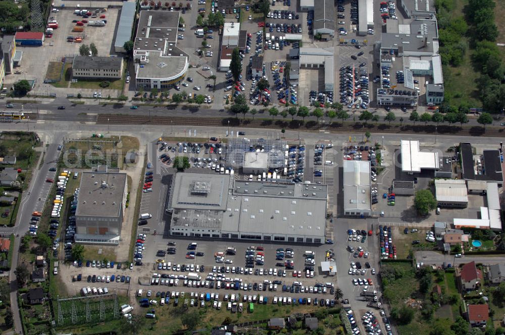 Aerial photograph Berlin - Blick auf das Gelände des Autohauses Möbus an der Hansastrasse 202 in 13088 Berlin - Hohenschönhausen.