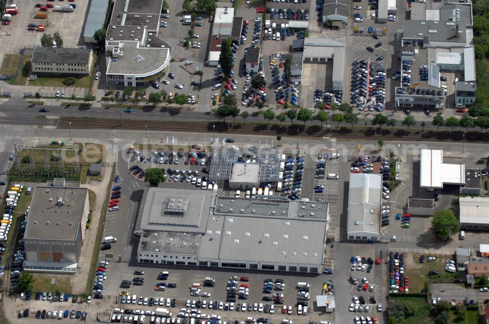 Aerial photograph Berlin - Blick auf das Gelände des Autohauses Möbus an der Hansastrasse 202 in 13088 Berlin - Hohenschönhausen.