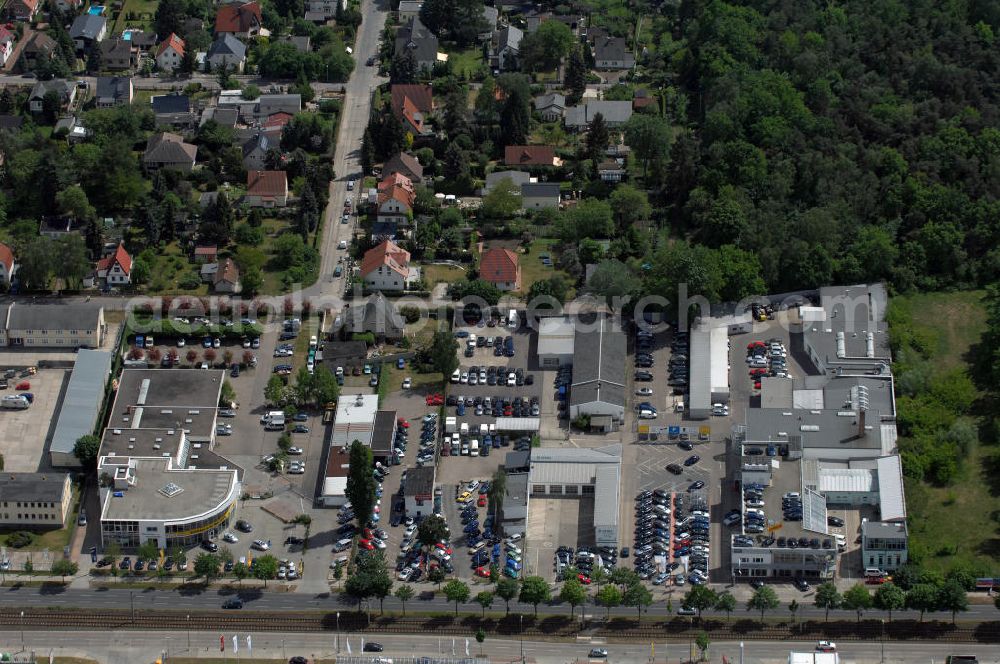 Aerial photograph Berlin - Blick auf das Gelände des Autohauses Möbus an der Hansastrasse 202 in 13088 Berlin - Hohenschönhausen.