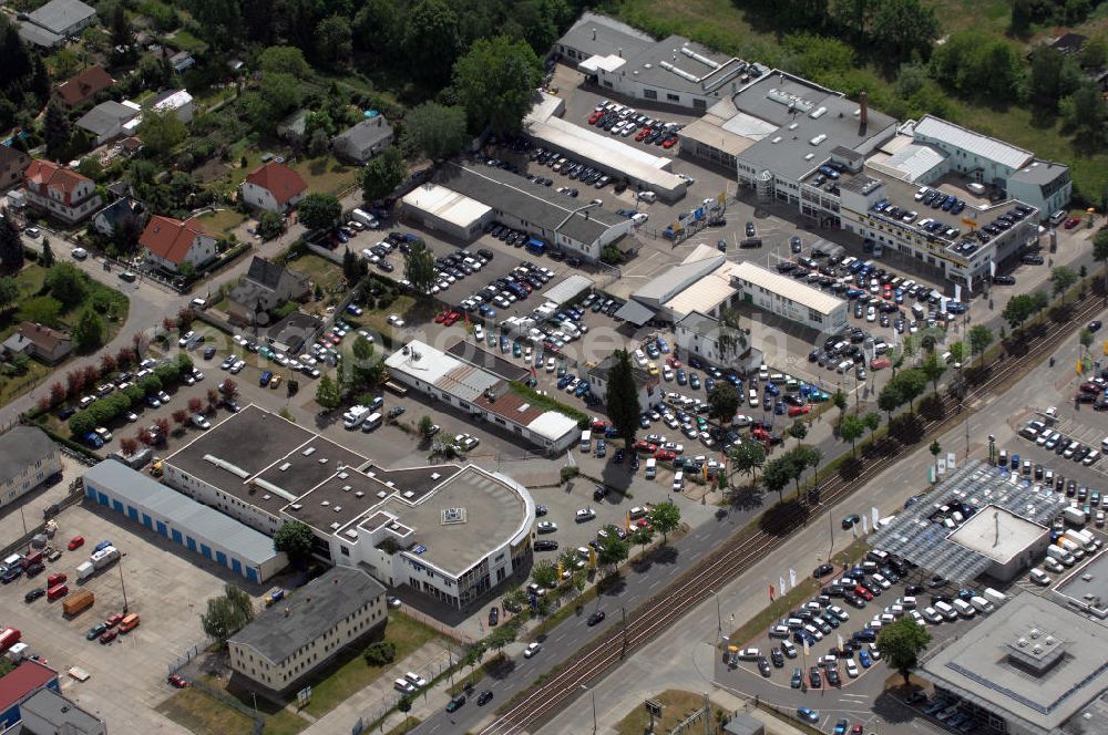 Aerial image Berlin - Blick auf das Gelände des Autohauses Möbus an der Hansastrasse 202 in 13088 Berlin - Hohenschönhausen.