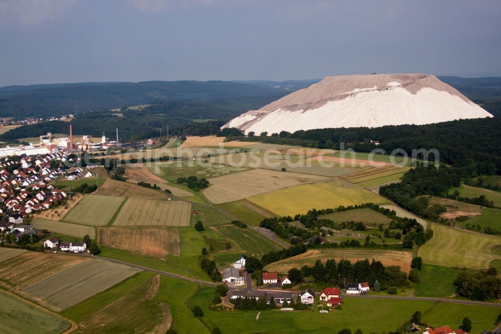 Aerial photograph Neuhof - Site of the mining stockpile for potash and salt production in the district Dorfborn in Neuhof in the state Hesse