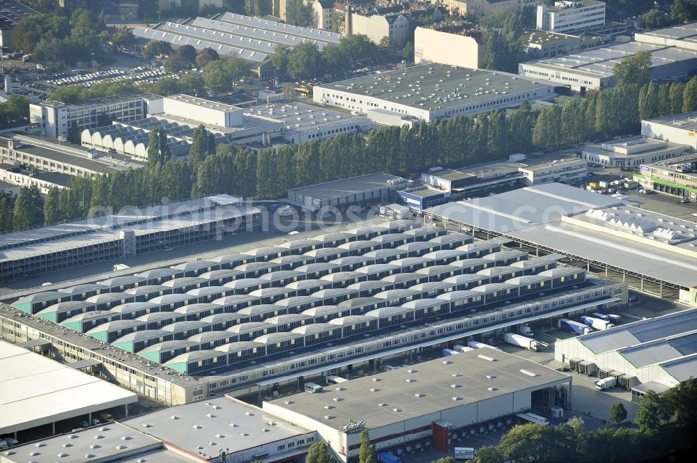 Aerial image Berlin - Blick auf das Gelände der Berliner Großmarkt GmbH an der Beusselstraße in 10553 Berlin. View of at the site of the Berlin wholesale market at the Beusselstrasse in Berlin.