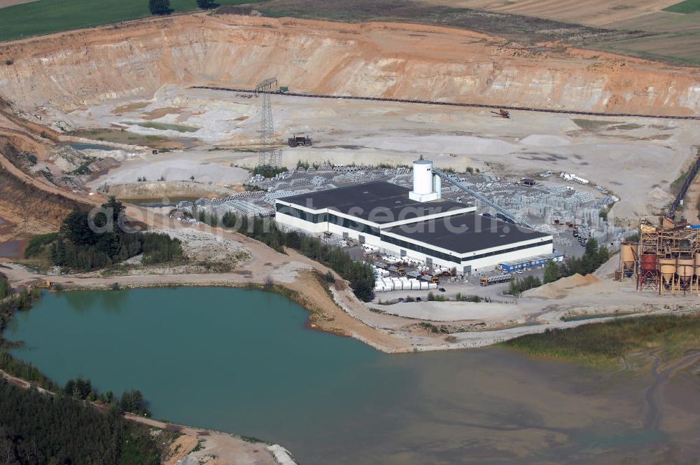 PENIG from the bird's eye view: Blick auf das Gelände des Betonwerk Steinbach GmbH