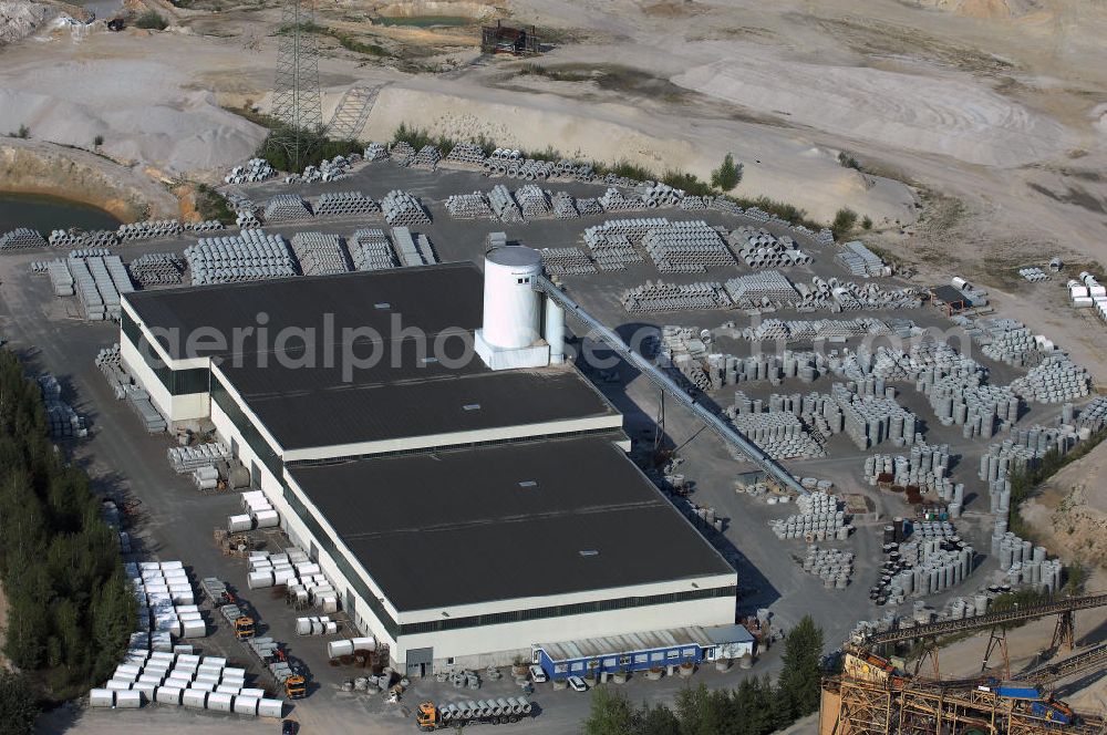 PENIG from the bird's eye view: Blick auf das Gelände des Betonwerk Steinbach GmbH