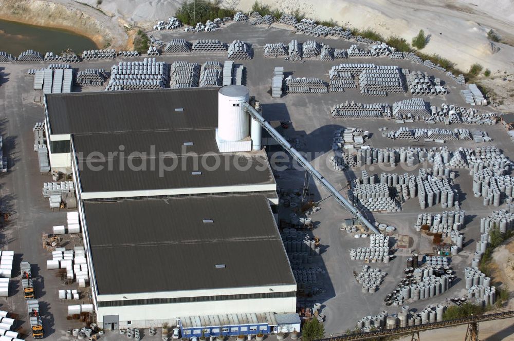 PENIG from above - Blick auf das Gelände des Betonwerk Steinbach GmbH