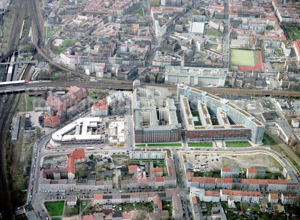 Berlin - Friedrichshain from above - Gelände der Bundesanstalt für Angestelle (BfA) am Bahnhof Ostkreuz in Berlin - Friedrichshain.