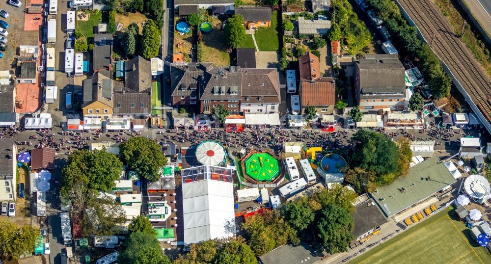 Aerial image Herne - Area of the funfair Cranger Kirmes in Herne in the state North Rhine-Westphalia, Germany