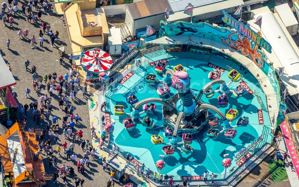 Herne from the bird's eye view: Area of the funfair Cranger Kirmes in Herne in the state North Rhine-Westphalia, Germany