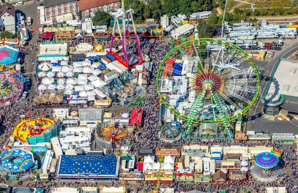 Aerial image Herne - Area of the funfair Cranger Kirmes in Herne in the state North Rhine-Westphalia, Germany