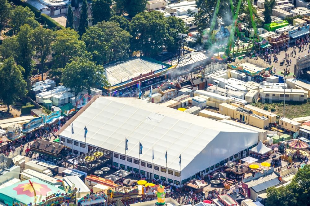 Aerial image Herne - Area of the funfair Cranger Kirmes in Herne in the state North Rhine-Westphalia, Germany