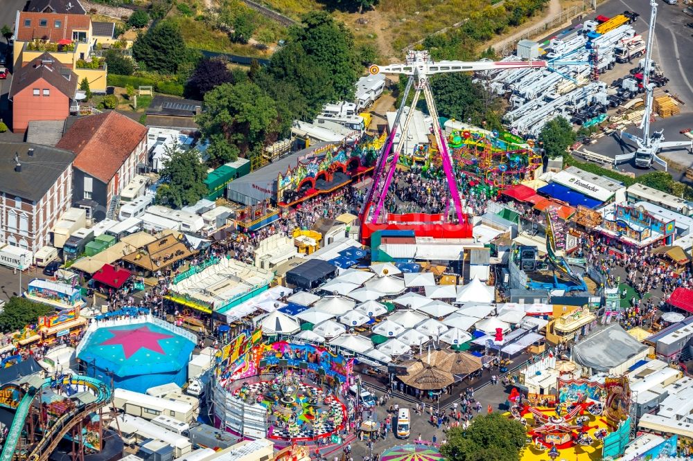 Herne from the bird's eye view: Area of the funfair Cranger Kirmes in Herne in the state North Rhine-Westphalia, Germany