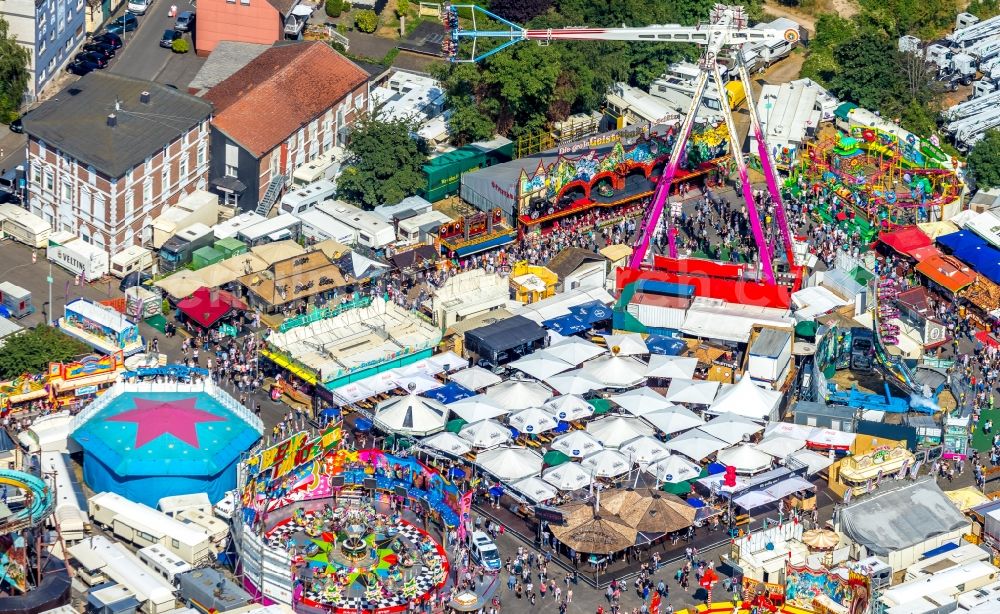 Herne from the bird's eye view: Area of the funfair Cranger Kirmes in Herne in the state North Rhine-Westphalia, Germany