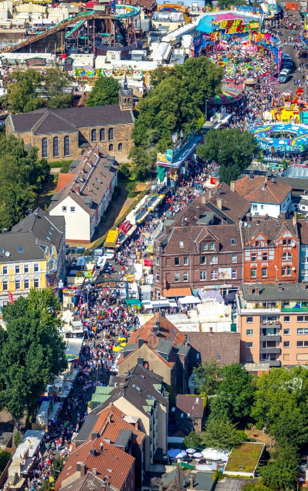 Herne from above - Area of the funfair Cranger Kirmes in Herne in the state North Rhine-Westphalia, Germany