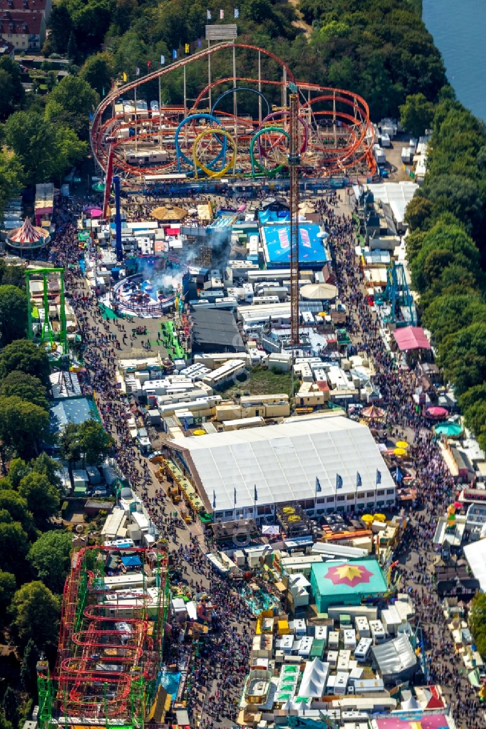 Aerial image Herne - Area of the funfair Cranger Kirmes in Herne in the state North Rhine-Westphalia, Germany