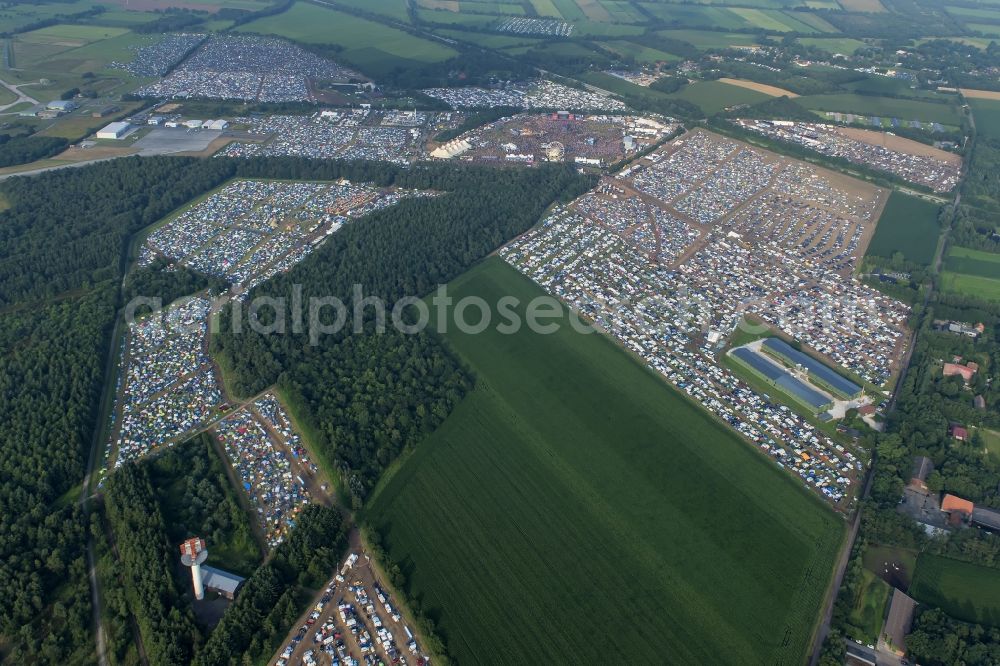 Aerial image Nordholz - Participants in the Deichbrand Festival music festival on the event concert area in Nordholz in the state Lower Saxony, Germany