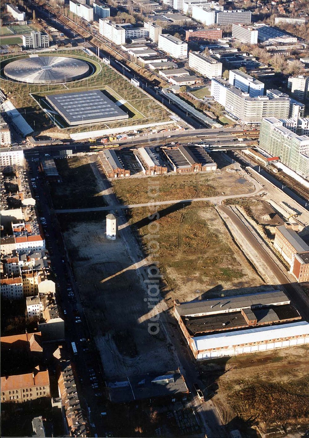 Berlin - Lichtenberg from the bird's eye view: Gelände des ehem. Berliner Schlachthofes an der Landsberger Allee in Berlin - Lichtenberg.