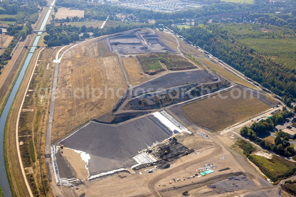 Aerial photograph Dinslaken - Reclamation site of the former mining dump on Brinkstrasse in Dinslaken in the state North Rhine-Westphalia, Germany