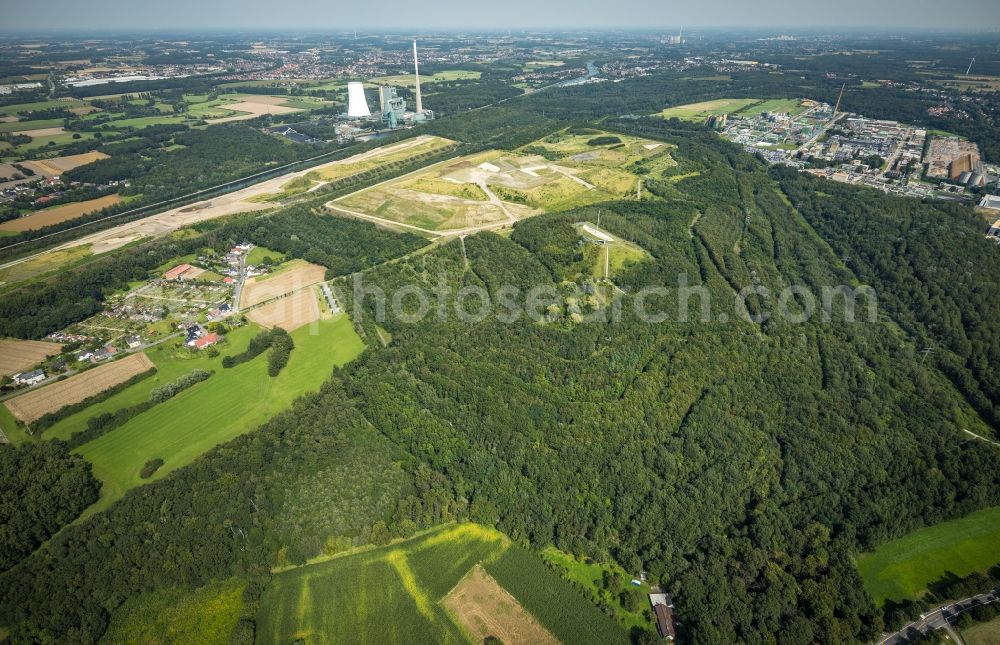 Aerial image Bergkamen - Reclamation site of the former mining dump Halde Grosses Holz in Bergkamen in the state North Rhine-Westphalia, Germany