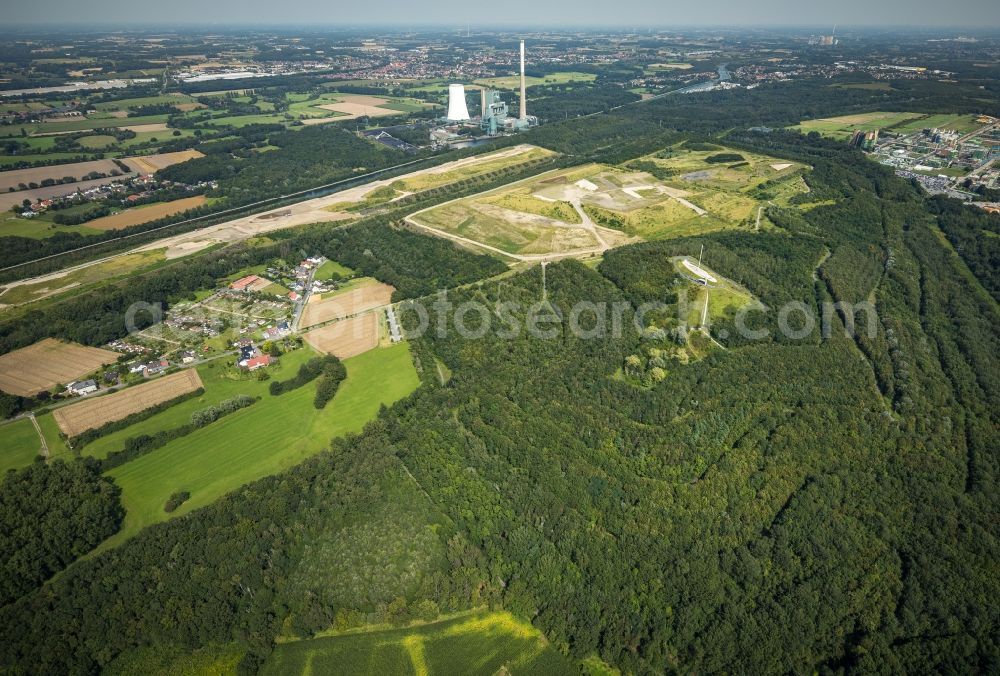 Bergkamen from above - Reclamation site of the former mining dump Halde Grosses Holz in Bergkamen in the state North Rhine-Westphalia, Germany