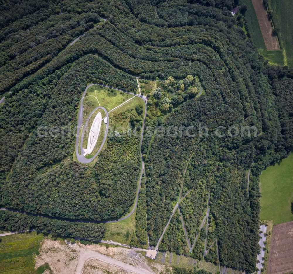 Aerial photograph Bergkamen - Reclamation site of the former mining dump Halde Grosses Holz in Bergkamen in the state North Rhine-Westphalia, Germany