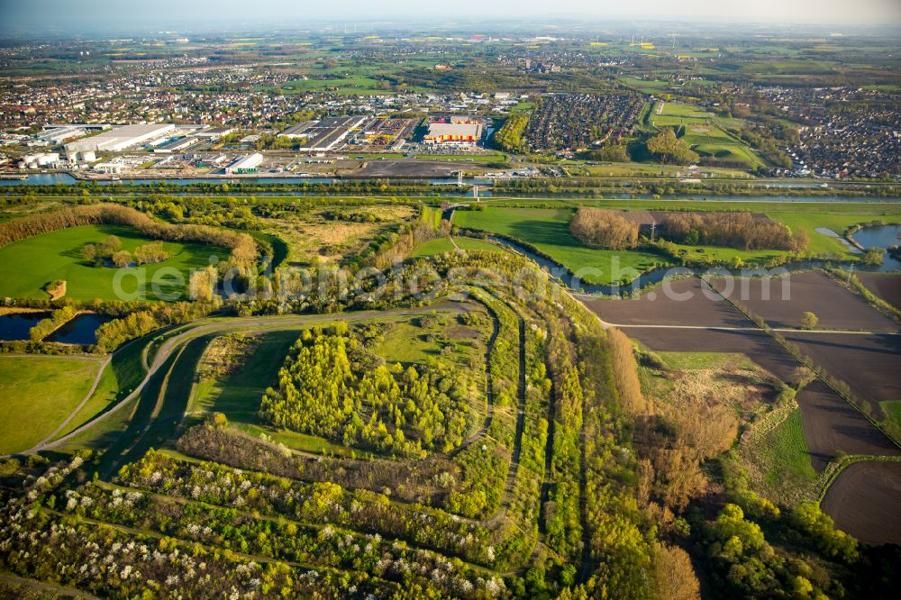 Aerial image Hamm - reclamation site of the former mining dump in Hamm at Ruhrgebiet in the state North Rhine-Westphalia