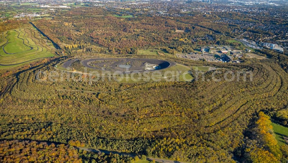 Bottrop from the bird's eye view: Reclamation site of the former mining dump Haniel in Bottrop in the state North Rhine-Westphalia