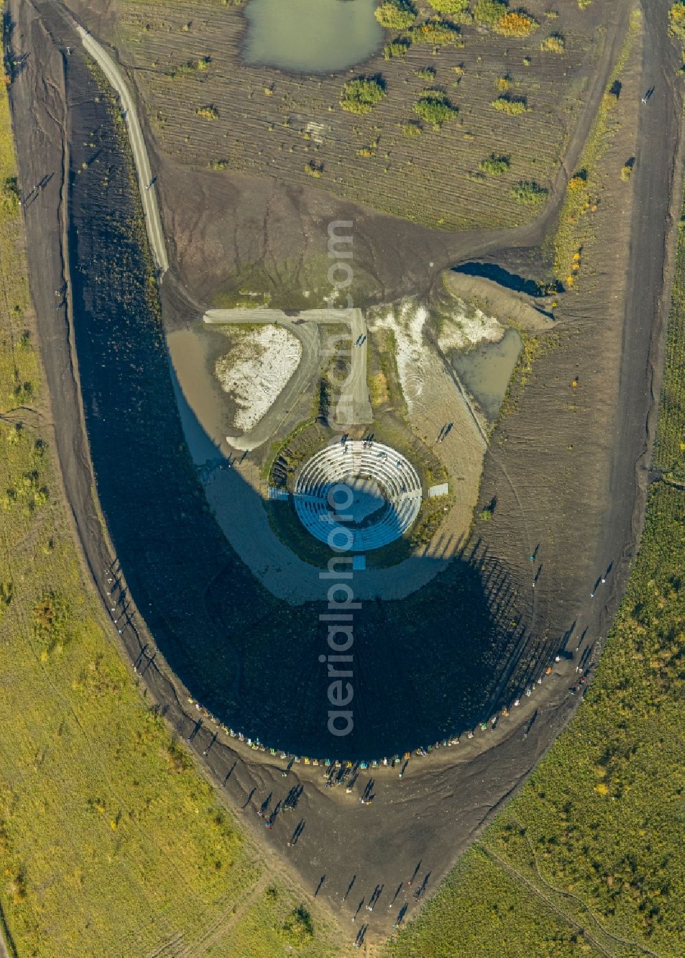 Aerial photograph Bottrop - Reclamation site of the former mining dump Haniel in Bottrop in the state North Rhine-Westphalia