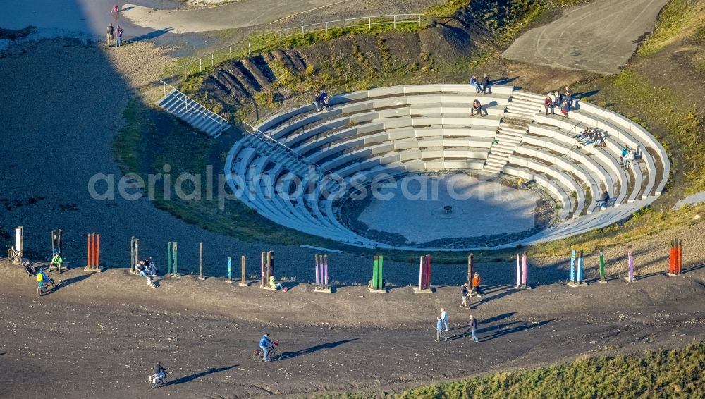 Bottrop from the bird's eye view: Reclamation site of the former mining dump Haniel in Bottrop in the state North Rhine-Westphalia