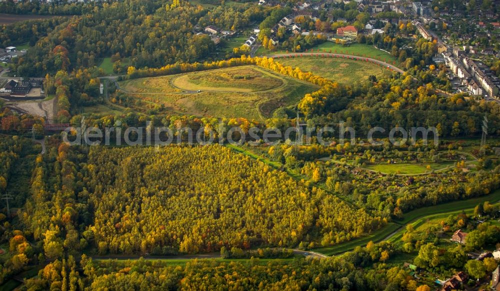 Herne from the bird's eye view: Reclamation site of the former mining dump Guennigfeld on Bluecherstrasse in Herne in the state North Rhine-Westphalia