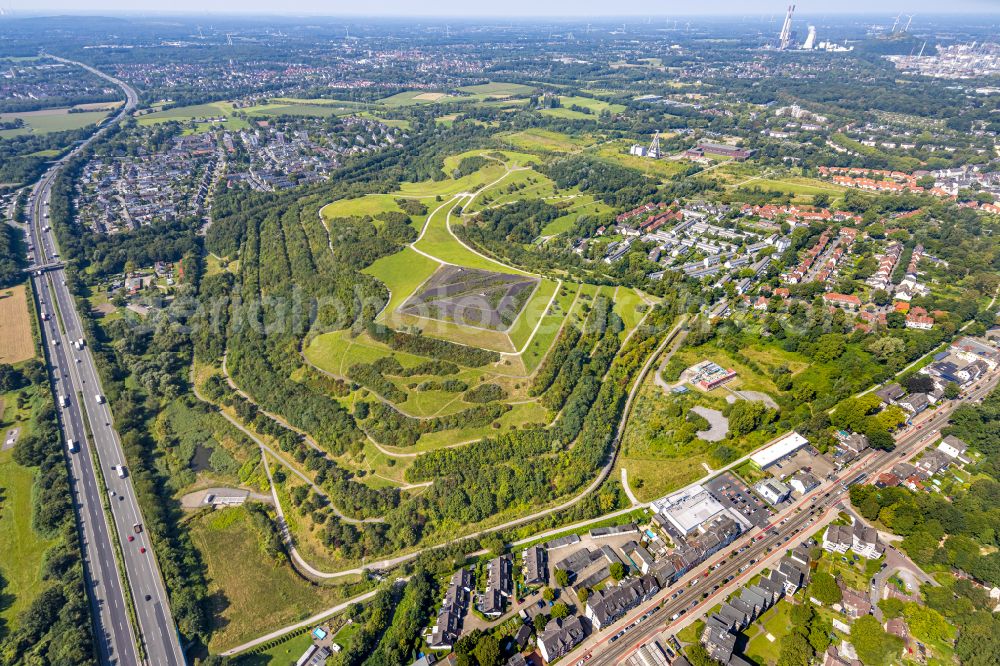 Aerial image Gelsenkirchen - Reclamation site of the former mining dump Rungenberghalde in the district Buer in Gelsenkirchen at Ruhrgebiet in the state North Rhine-Westphalia, Germany