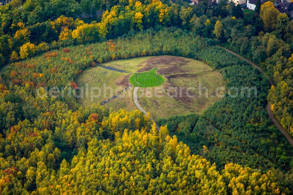 Castrop-Rauxel from above - Reclamation site of the former mining dump with sundial Schweriner Halde in Castrop-Rauxel in the state North Rhine-Westphalia