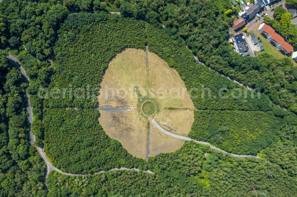 Aerial photograph Castrop-Rauxel - Reclamation site of the former mining dump with sundial Schweriner Halde in Castrop-Rauxel in the state North Rhine-Westphalia