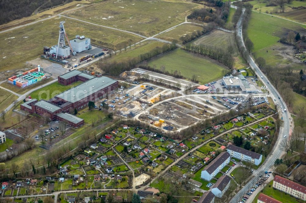 Gelsenkirchen from the bird's eye view: Reclamation site of the former mining dump Zeche Hugo Schacht 2 in the district Buer in Gelsenkirchen in the state North Rhine-Westphalia, Germany