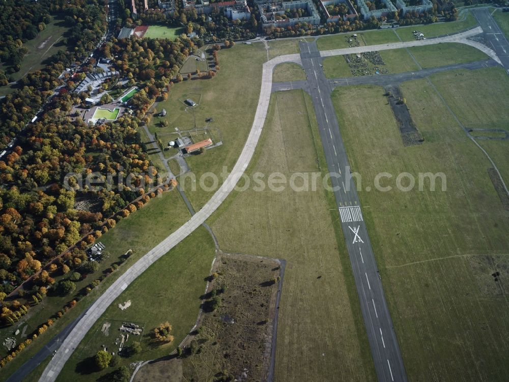 Berlin from the bird's eye view: Premises of the former airport Berlin-Tempelhof Tempelhofer Freiheit in the Tempelhof part of Berlin, Germany