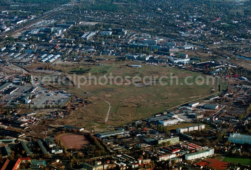 Aerial photograph Berlin Köpenick - Site of the former airfield Johannisthal in Berlin