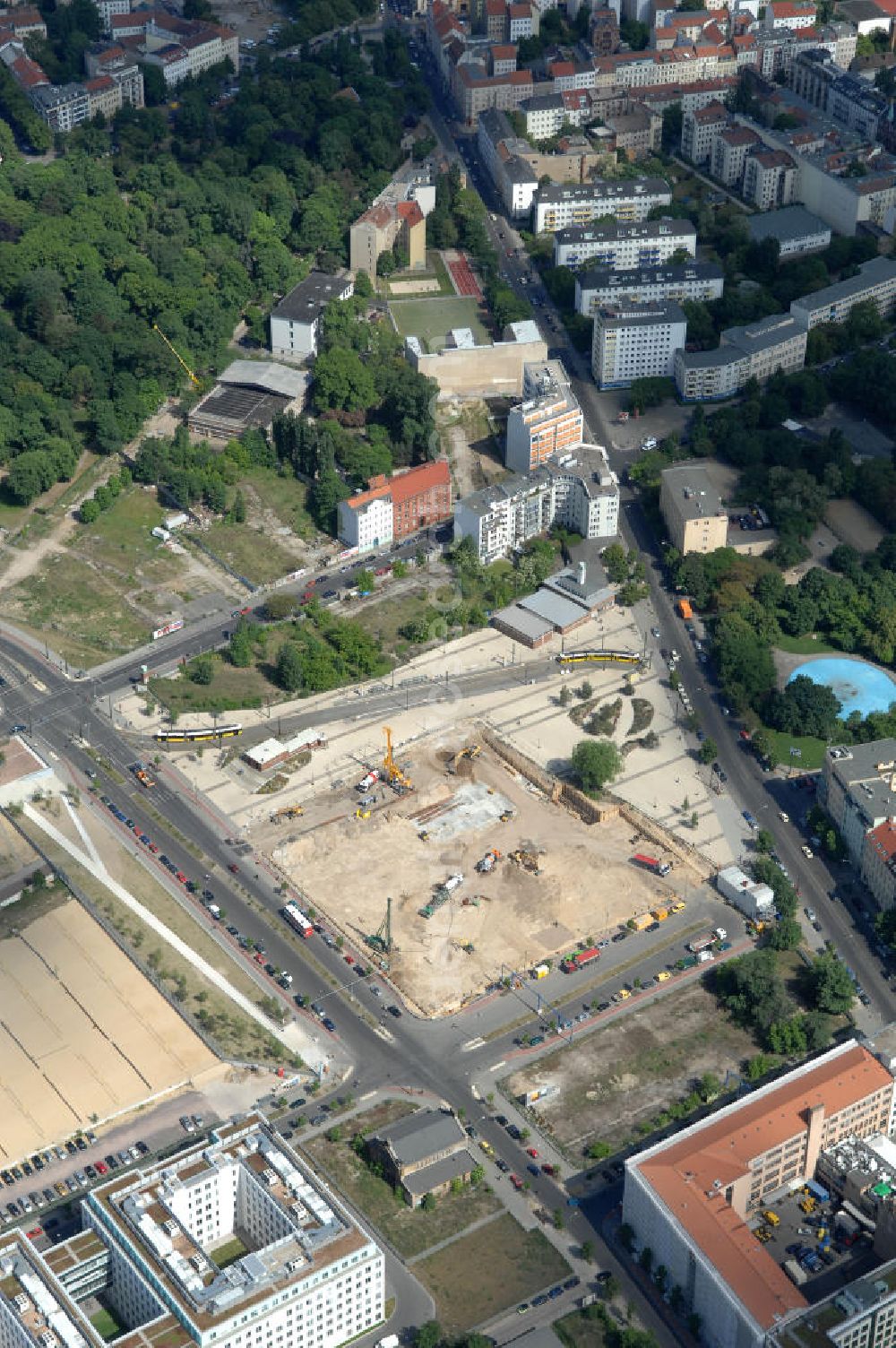 Berlin from the bird's eye view: Blick auf das Gelände des ehemaligen Nordbahnhof in Berlin Mitte