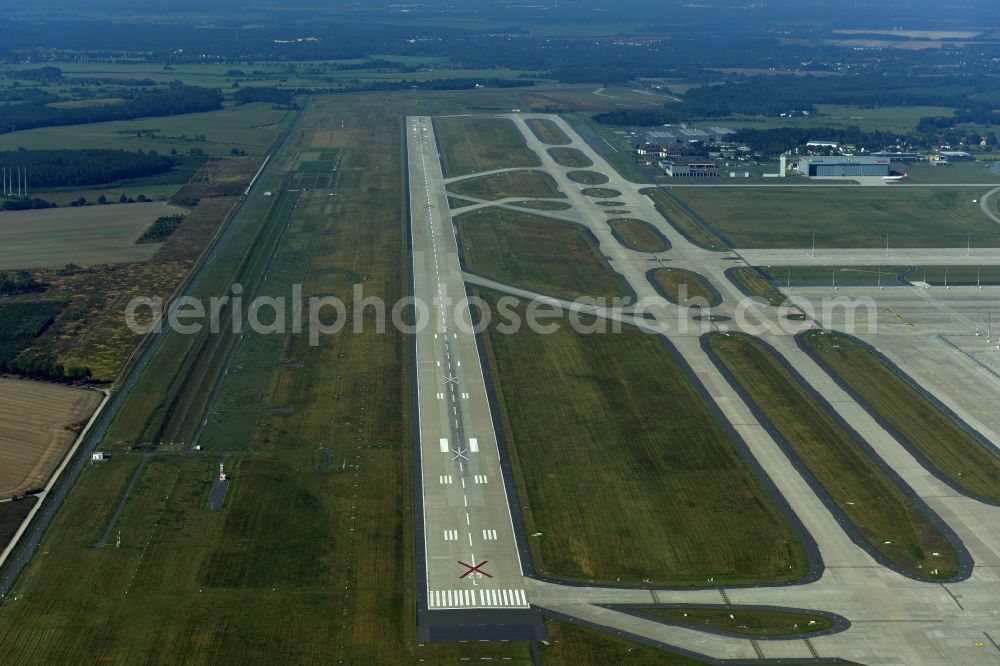 Aerial image Schönefeld - Runway with hangar taxiways and terminals on the grounds of the airport BER International in Schoenefeld in the state Brandenburg