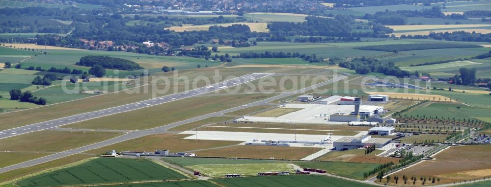 Aerial photograph Calden - Runway with hangar taxiways and terminals on the grounds of the airport in Calden in the state Hessen