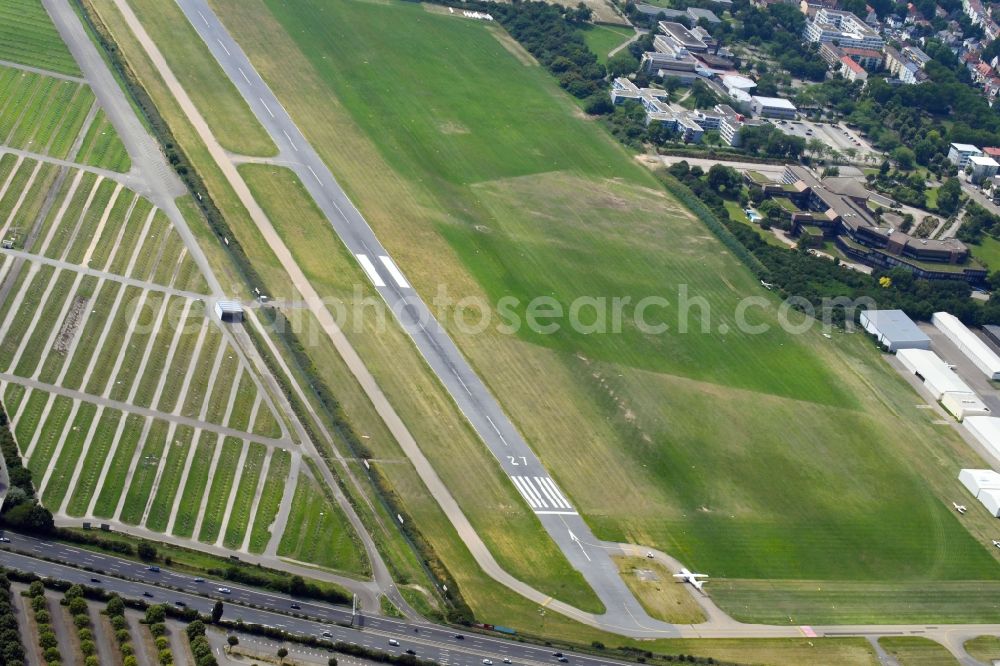 Mannheim from the bird's eye view: Runway with hangar taxiways and terminals on the grounds of the airport City Airport Mannheim on Seckenheimer Landstrasse in the district Neuostheim in Mannheim in the state Baden-Wurttemberg, Germany