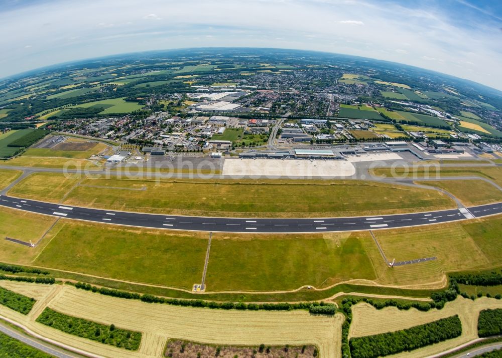 Aerial photograph Dortmund - Runway with hangar taxiways and terminals on the grounds of the airport in Dortmund in the state North Rhine-Westphalia