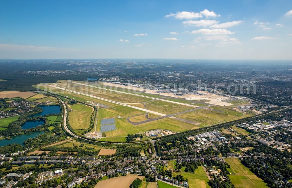 Düsseldorf from above - Runway with hangar taxiways and terminals on the grounds of the airport in Duesseldorf at Ruhrgebiet in the state North Rhine-Westphalia