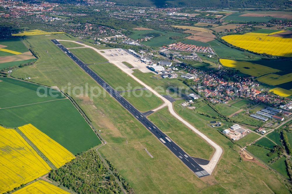 Erfurt from above - Runway with hangar taxiways and terminals on the grounds of the airport in the district Bindersleben in Erfurt in the state Thuringia, Germany
