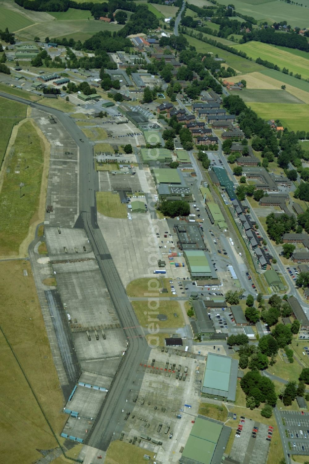 Gütersloh from above - Runway with hangar taxiways and terminals on the grounds of the airport in Guetersloh in the state North Rhine-Westphalia