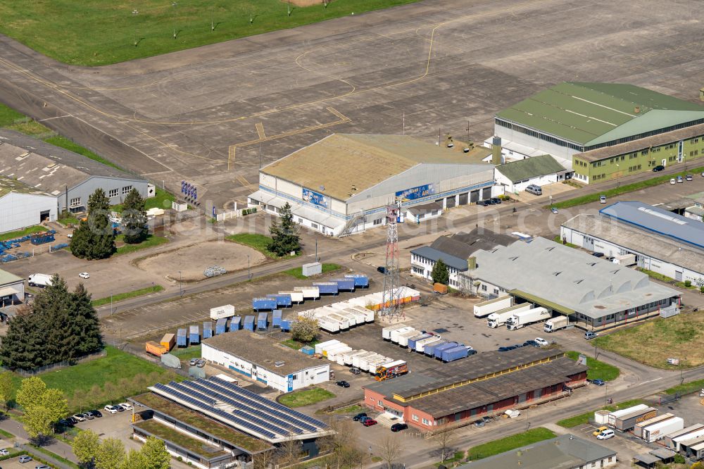 Aerial image Lahr/Schwarzwald - Runway with hangar taxiways and terminals on the grounds of the airport Lahr (EDTL) Vorfeld in Lahr/Schwarzwald in the state Baden-Wurttemberg, Germany